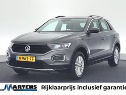Grijs Gebruikt 2019 VW T-Roc Style SUV | € 21.898 (Goede deal)