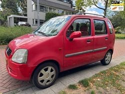 Rood Gebruikt 2002 Opel Agila Color Edition Hatchback | € 750 (Goede deal)