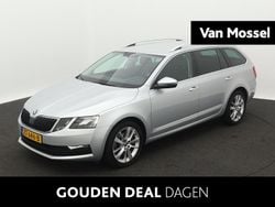 Grijs Gebruikt 2019 Skoda Octavia Clever Stationwagen | € 18.444 (Iets duurder)