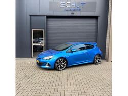 Blauw Gebruikt 2014 Opel Astra GTC OPC Hatchback | € 12.950 (Eerlijke prijs)