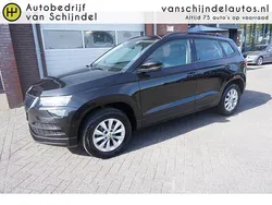 Zwart Gebruikt 2021 Skoda Karoq Business Line SUV | € 20.745 (Eerlijke prijs)