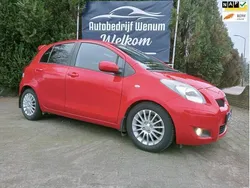 Rood Gebruikt 2010 Toyota Yaris Comfort Hatchback | € 5.945 (Eerlijke prijs)