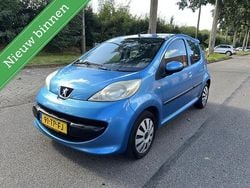 Blauw Gebruikt 2006 Peugeot 107 Hatchback | € 1.500 (Eerlijke prijs)