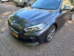 Grijs Gebruikt 2021 BMW 118 Executive Hatchback | € 26.500 (Eerlijke prijs)