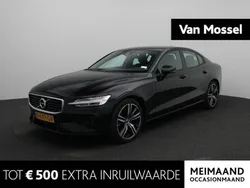 Zwart Gebruikt 2020 Volvo S60 R-Design Sedan | € 31.900 (Eerlijke prijs)
