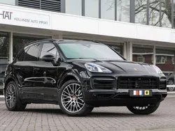 Zwart Gebruikt 2022 Porsche Cayenne Platinum Edition SUV | € 87.400 (Eerlijke prijs)