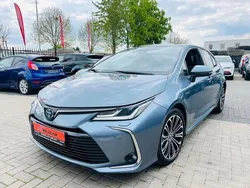 Blauw Gebruikt 2019 Toyota Corolla Premium Sedan | € 22.800 (Goede deal)