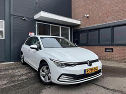 Wit Gebruikt 2020 VW Golf VII Style Hatchback | € 23.490 (Eerlijke prijs)