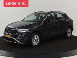 Zwart Gebruikt 2022 VW T-Roc Business SUV | € 21.900 (Goede deal)
