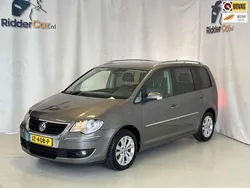 Grijs, metallic lak Gebruikt 2009 VW Touran Highline MPV | € 5.499 (Iets duurder)
