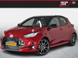 Rood Gebruikt 2025 Toyota Yaris Sport Hatchback | € 32.950 (Duur)
