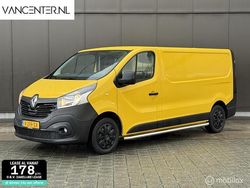 Geel Gebruikt 2018 Renault Trafic Komfort MPV | € 10.800