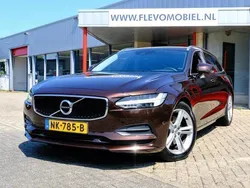 Bruin Gebruikt 2017 Volvo V90 Momentum Stationwagen | € 20.950 (Goede deal)