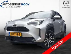 Grijs Gebruikt 2024 Toyota Yaris Cross Style SUV | € 30.500 (Eerlijke prijs)