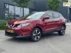 Rood Gebruikt 2015 Nissan Qashqai SUV | € 6.500