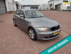 Grijs Gebruikt 2009 BMW 118 Executive Hatchback | € 1.899 (Super prijs)