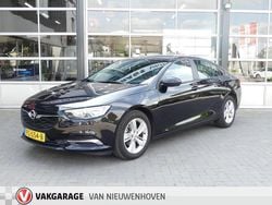 Zwart Gebruikt 2017 Opel Insignia Edition Hatchback | € 13.499 (Goede deal)