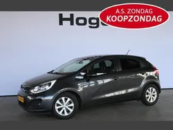 Grijs Gebruikt 2014 Kia Rio Comfort Hatchback | € 5.440 (Eerlijke prijs)
