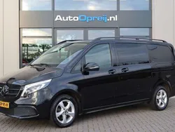 Zwart Gebruikt 2020 Mercedes V220 Avantgarde MPV | € 44.995 (Goede deal)