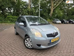 Grijs Gebruikt 2006 Toyota Yaris Sol Hatchback | € 3.899 (Eerlijke prijs)
