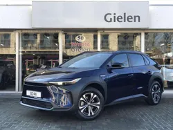 Blauw Gebruikt 2023 Toyota bZ4X SUV | € 32.900 (Goede deal)