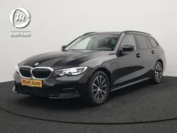 Zwart Gebruikt 2021 BMW 320 Stationwagen | € 27.640 (Super prijs)