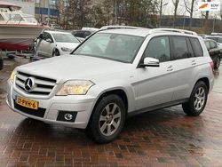 Grijs (metallic) Gebruikt 2011 Mercedes GLK220 Business SUV | € 7.499 (Eerlijke prijs)