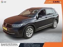 Zwart Gebruikt 2021 VW Tiguan Life SUV | € 29.790 (Goede deal)