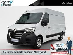Licht mineraalwit qng Gebruikt 2024 Renault Master Van | € 23.935 (Goede deal)