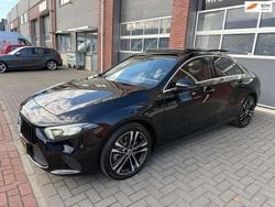 Zwart Gebruikt 2020 Mercedes A250 Sedan | € 24.950 (Goede deal)
