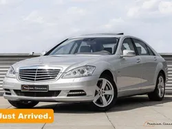Zilver Gebruikt 2011 Mercedes S500 Sedan | € 34.950