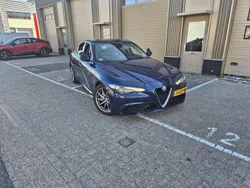 Gebruikt 2017 Alfa Romeo Giulia Sedan | € 10.250 (Eerlijke prijs)
