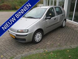 Grijs (metallic) Gebruikt 2003 Fiat Punto Dynamic Hatchback | € 760 (Eerlijke prijs)