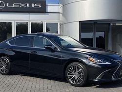 Zwart Nieuw 2025 Lexus ES300 Sedan | € 60.499 (Eerlijke prijs)