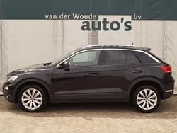 Zwart, metallic lak Gebruikt 2021 VW T-Roc Style SUV | € 19.900 (Goede deal)