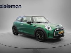 Groen Gebruikt 2021 Mini Cooper Classic Hatchback | € 15.845 (Super prijs)