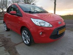Rood, metallic lak Gebruikt 2010 Ford Ka Titanium Hatchback | € 3.450 (Iets duurder)