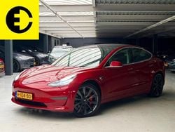 Rood Gebruikt 2019 Tesla Model 3 Performance Sedan | € 25.950 (Eerlijke prijs)