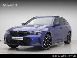 Blauw Gebruikt 2025 BMW 330e M Sport Stationwagen | € 51.895 (Super prijs)