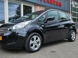 Zwart, metallic lak Gebruikt 2011 Kia Venga Hatchback | € 9.750 (Eerlijke prijs)
