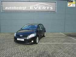 Zwart Gebruikt 2010 Toyota Auris Hatchback | € 4.450 (Eerlijke prijs)