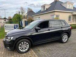 Zwart Gebruikt 2017 VW Tiguan Comfortline SUV | € 23.650 (Eerlijke prijs)