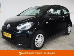 Zwart Gebruikt 2012 VW up! Highline Hatchback | € 5.945 (Eerlijke prijs)