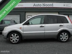 Grijs Gebruikt 2004 Ford Fusion Trend MPV | € 1.199 (Goede deal)