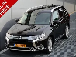 Zwart Gebruikt 2018 Mitsubishi Outlander Intense SUV | € 21.750 (Eerlijke prijs)