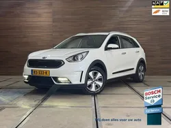 Wit Gebruikt 2016 Kia Niro First Edition SUV | € 14.390 (Eerlijke prijs)