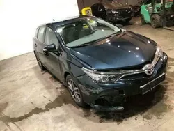 Blauw Gebruikt 2017 Toyota Auris Sedan | € 8.900