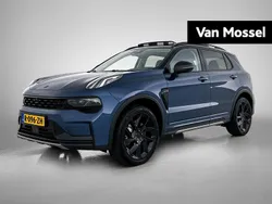Blauw, metallic lak Gebruikt 2023 Lynk & Co 01 SUV | € 27.700 (Eerlijke prijs)