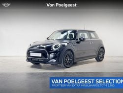 Zwart Gebruikt 2021 Mini ONE Classic Hatchback | € 20.895 (Eerlijke prijs)