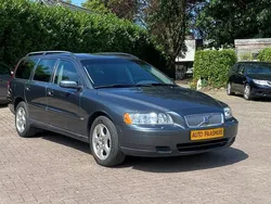 Grijs, metallic lak Gebruikt 2005 Volvo V70 Stationwagen | € 13.950